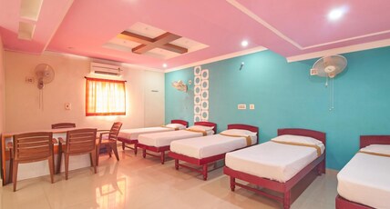 Just Guest House Room Type - Family Deluxe ( Maximum 6 + 2 )