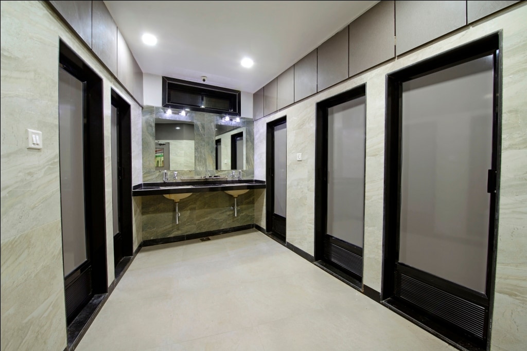 A1 REST HOUSE Dadar Station E - Tap to explore photos