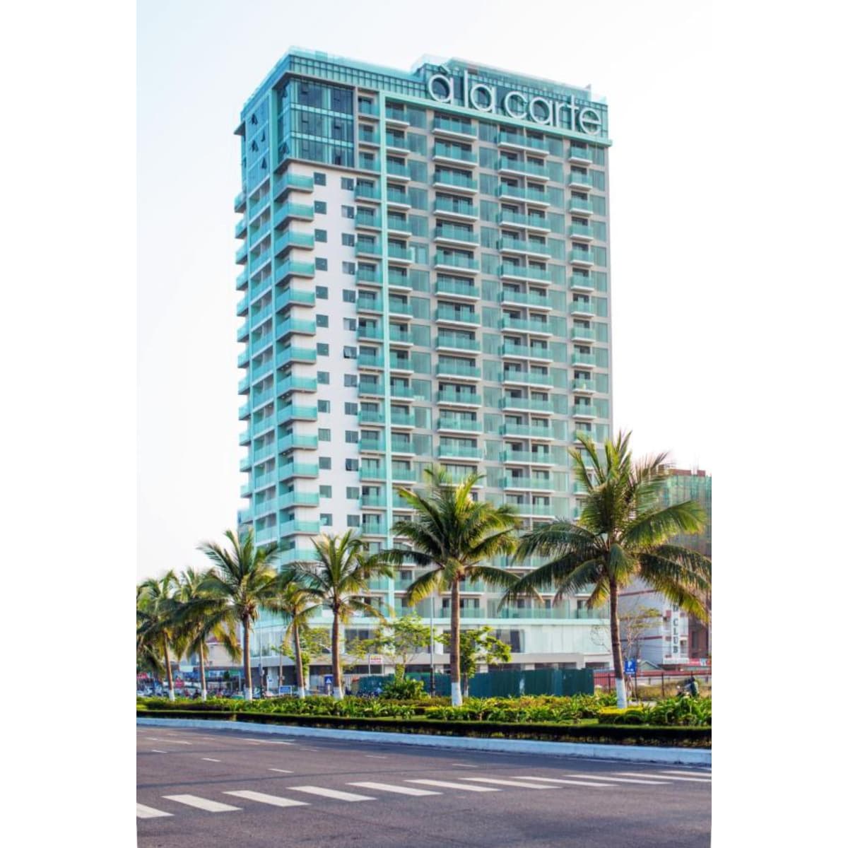 A La Carte Danang Beach Hotel - Tap to explore photos