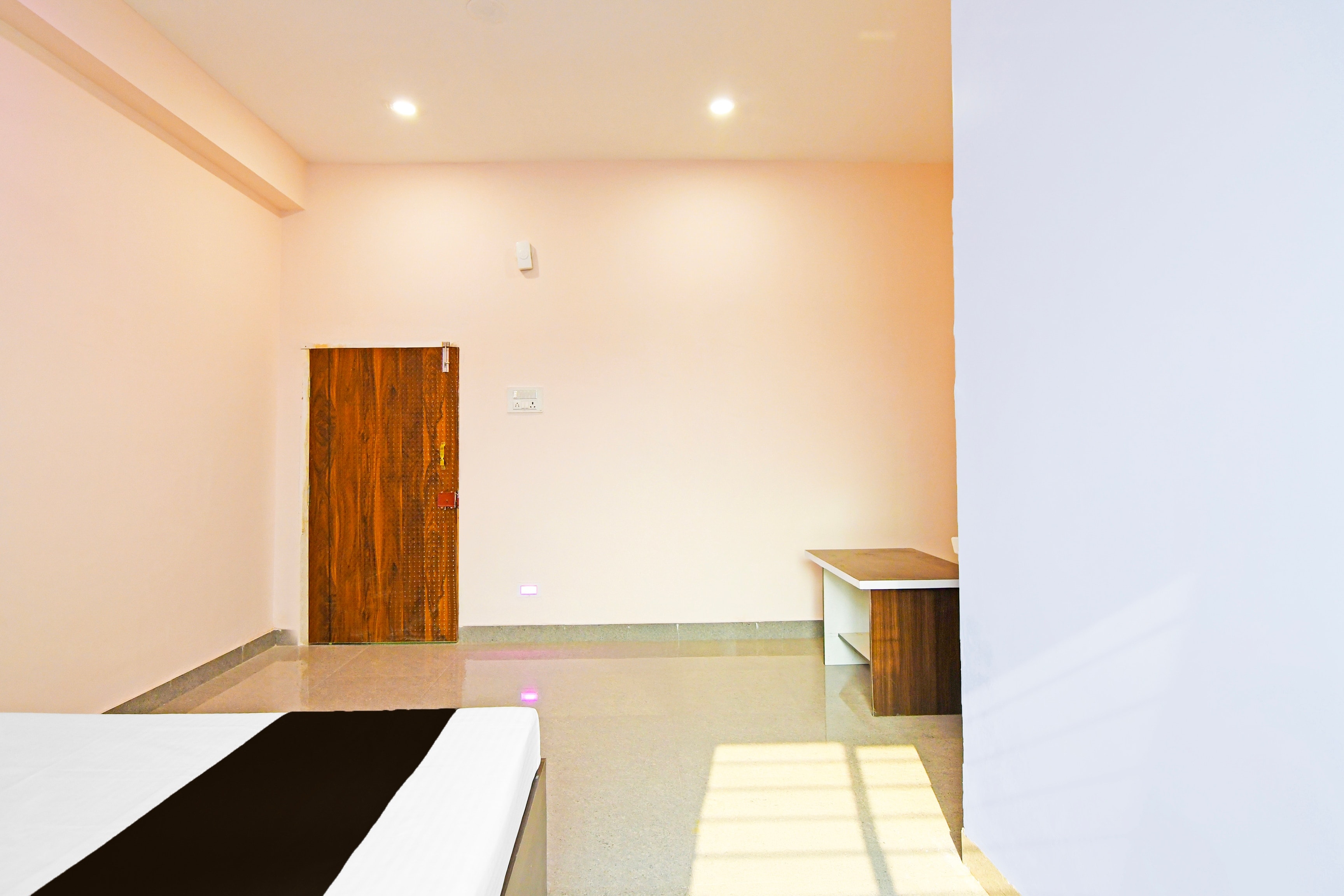 Hotel O Unique Resort - Tap to explore photos