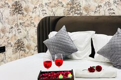 Lapstay EO806 - Luxurious Studio Apartment