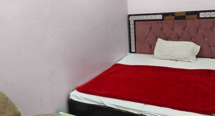 SHUKLA HOTEL Room Type - Single Deluxe Non AC Room