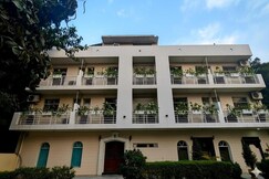 Acme Inn Stays Gurgaon - DLF Cyber Hub