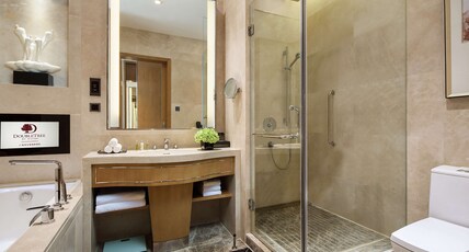 DoubleTree by Hilton Hotel Guangzhou Room Type - TWIN GUEST ROOM