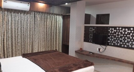 Hotel Sandeep Room Type - Deluxe AC Room