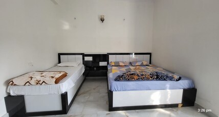 Hotel Neerja Paradise Room Type - Deluxe Double Room
