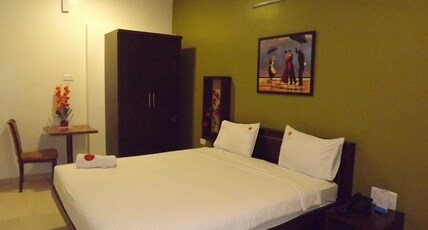 The Richman Hotel Room Type - Deluxe Non AC