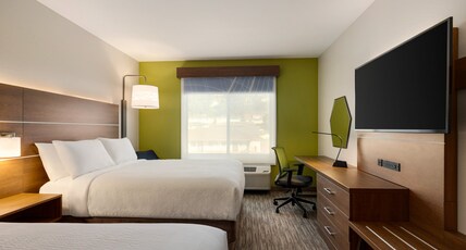 Holiday Inn Express & Suites HAYWARD Room Type - Standard Room