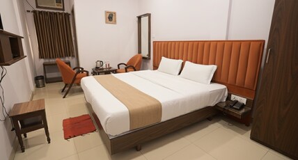 UTSAV HOTEL Bolpur Shantiniketan Room Type - Deluxe Room with Verandah UTSAV HOTEL Bolpur Shantiniketan Room Type - Deluxe Room with Verandah