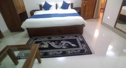 The Camellia Room Type - Premium King With Balcony