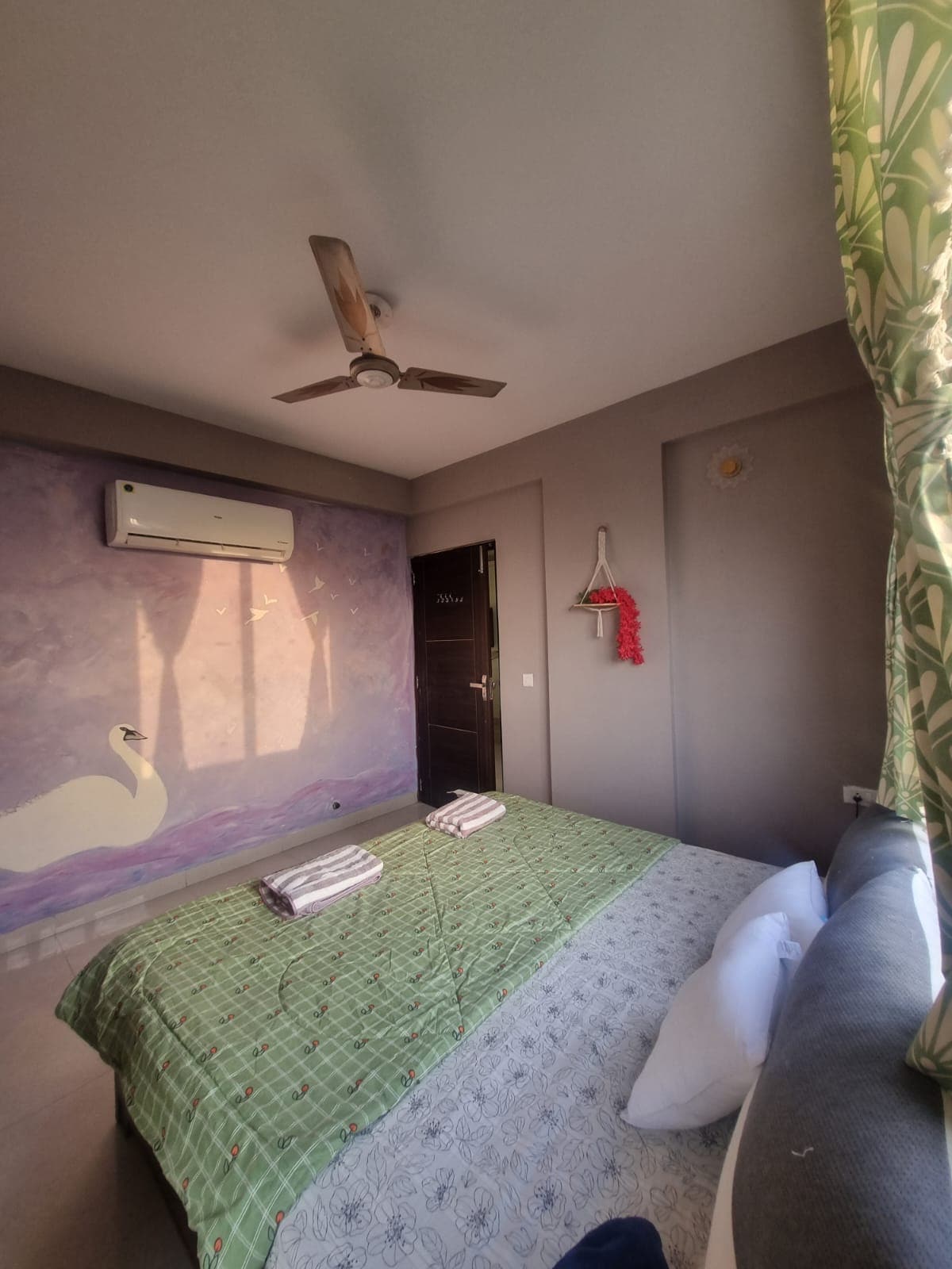 AM PM Stay | 2 BHK City Centre Fun Retreat - Tap to explore photos
