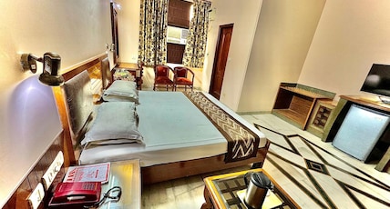 Hotel C Park - Karol Bagh Room Type - Executive Room