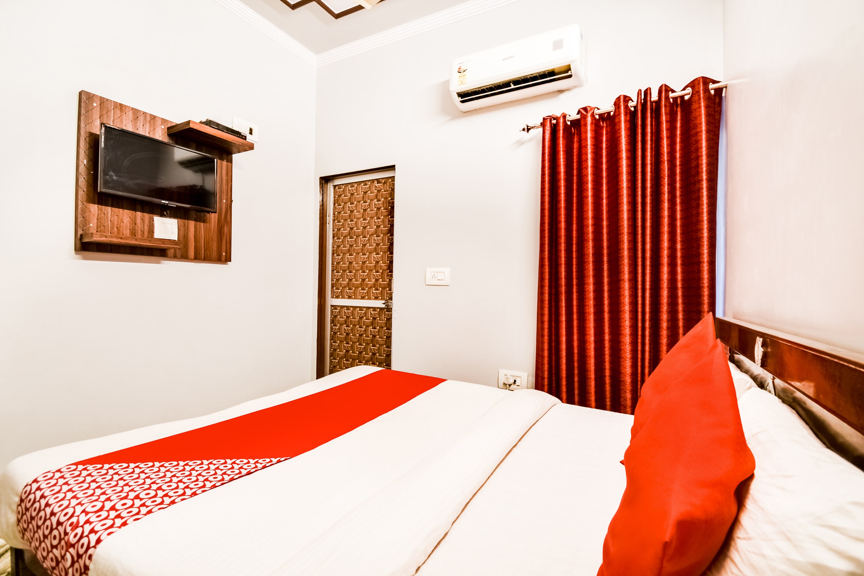 Hotel O Govindam Palaza - Tap to explore photos