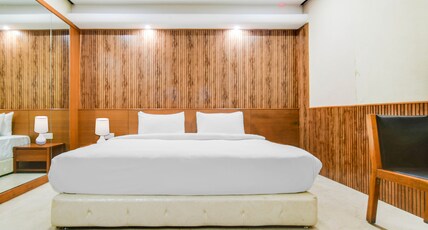 Palette by CheckIn Chappan Market Indore Formerly Sapphire Star Room Type - Classic