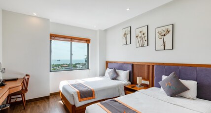 Yes Hotel Room Type - Deluxe Triple Ocean View