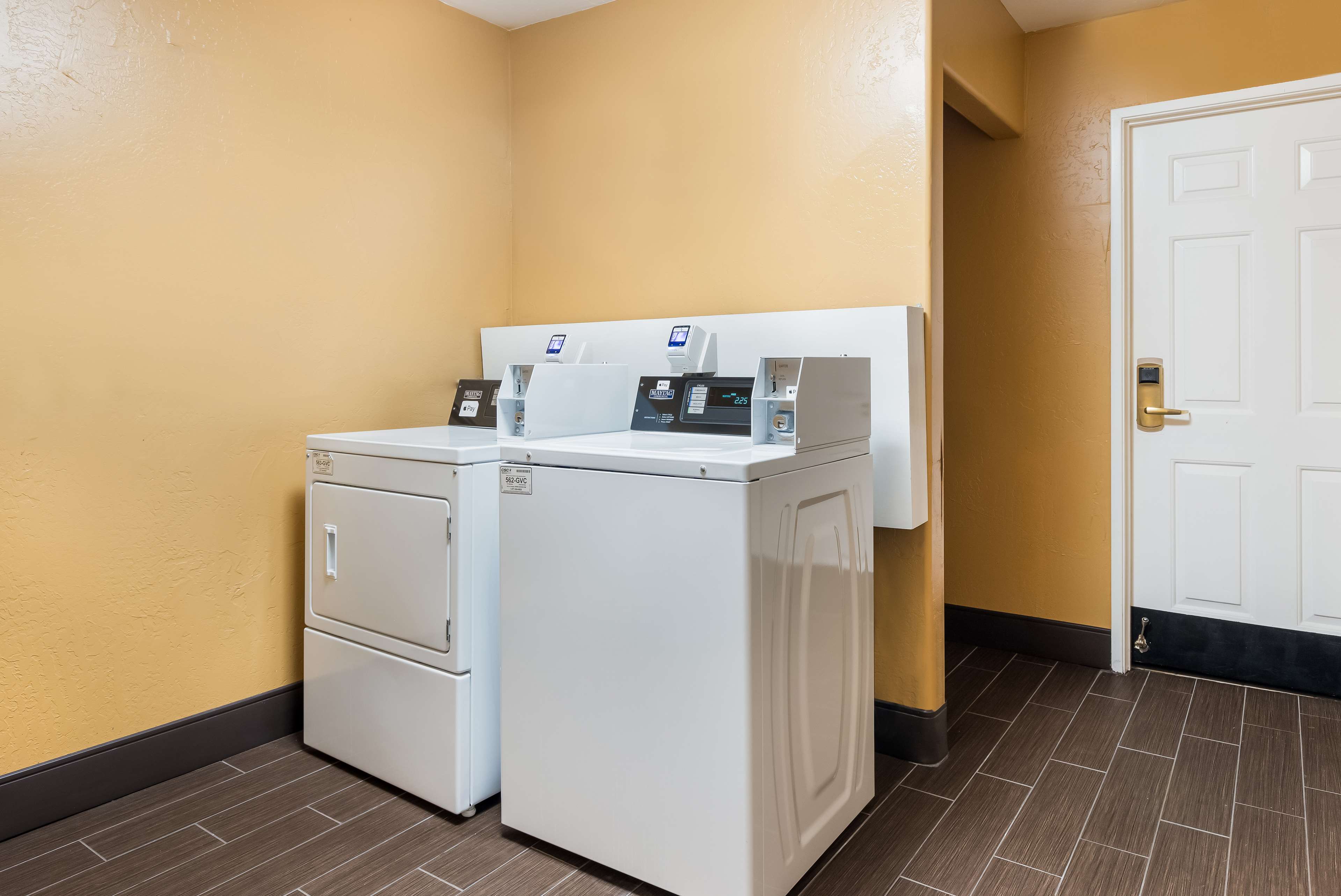 Best Western Escondido Hotel - Tap to explore photos