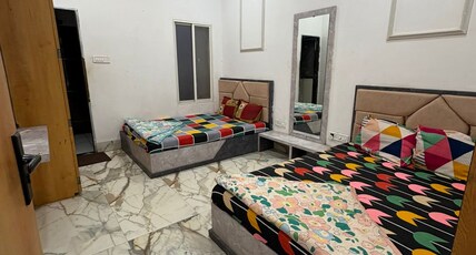 HOTEL SHRI OMKAR PALACE AND FAMILY RESTAURANT Room Type - Delux Family Room