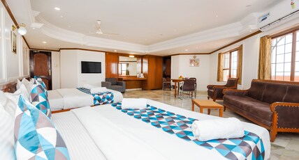 Hotel Galaxy Room Type - Royal Family Suite