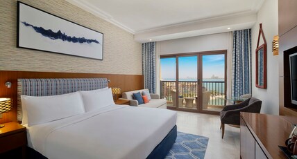DoubleTree by Hilton Resort  & Spa Marjan Island Room Type - KING GUEST ROOM - SEA VIEW