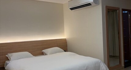 M CONVENTION Room Type - Delxue Ac Room M CONVENTION Room Type - Delxue Ac Room