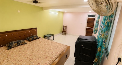 Hotel Bandhan Sitamarhi Room Type - Deluxe Non AC ROOM Hotel Bandhan Sitamarhi Room Type - Deluxe Non AC ROOM