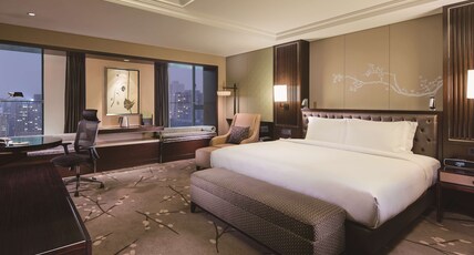 DoubleTree by Hilton Hotel Chongqing North Room Type - ACCESSIBLE KING GUEST ROOM
