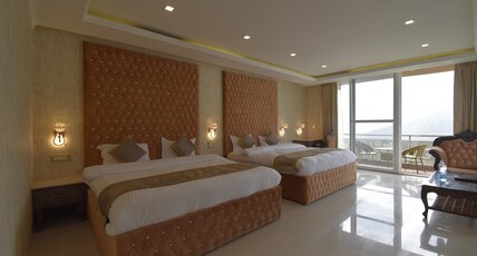 Hotel Royal Castle Room Type - Family Suite with Balcony