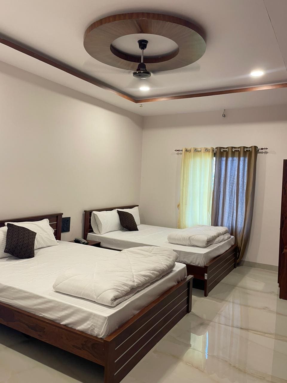Aarya Lodge and Restaurant - Tap to explore photos