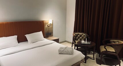 Jumbo Serene  A Valley Facing Resort Room Type - Classic Room
