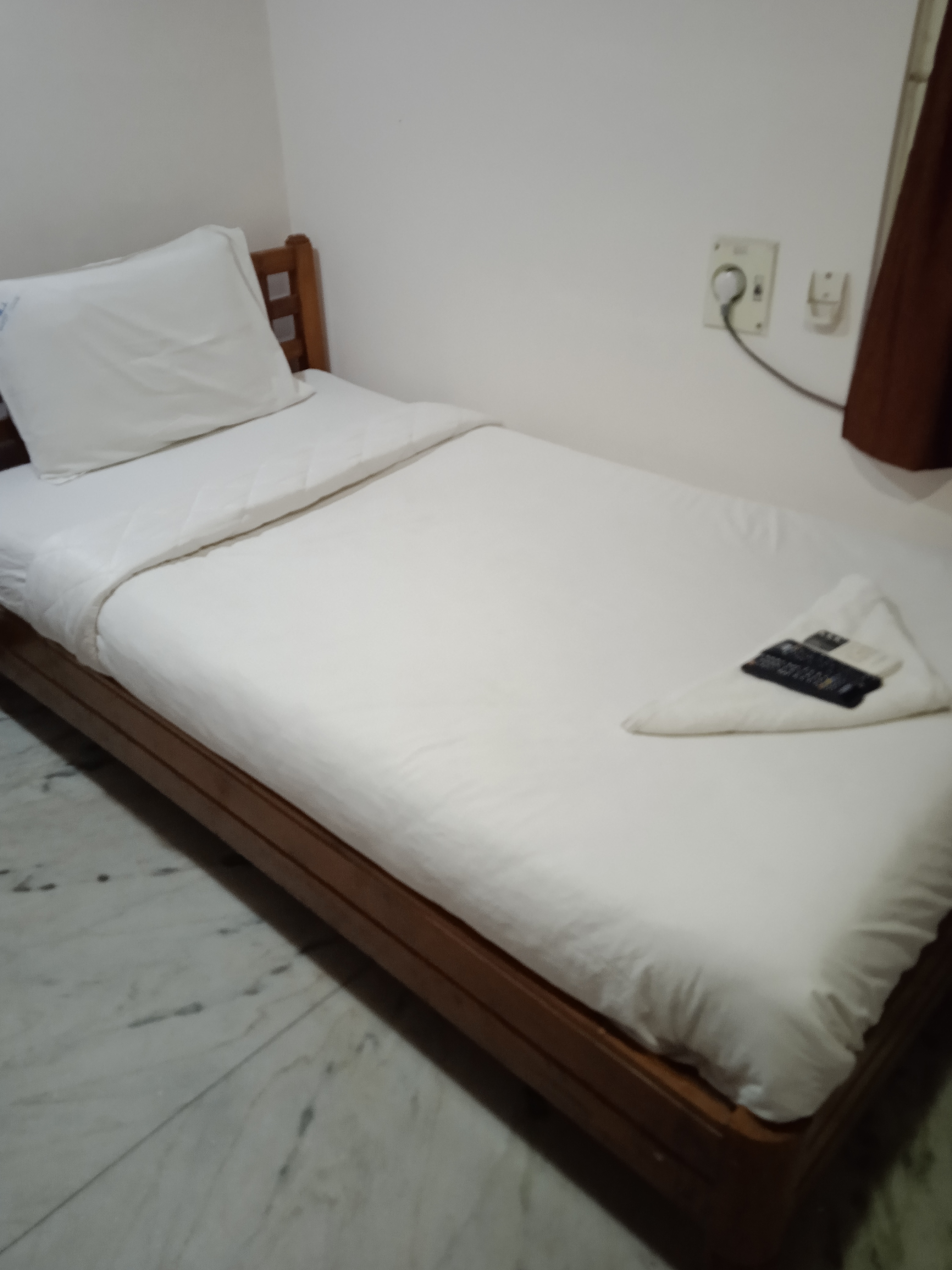 Aasai Guest House - Tap to explore photos