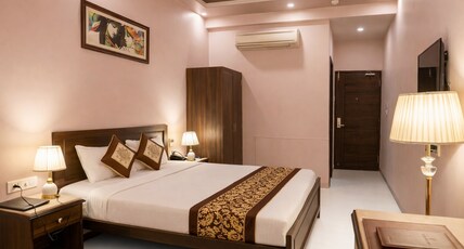 Platinum Royal Excellency Room Type - Superior Hill view with Balcony