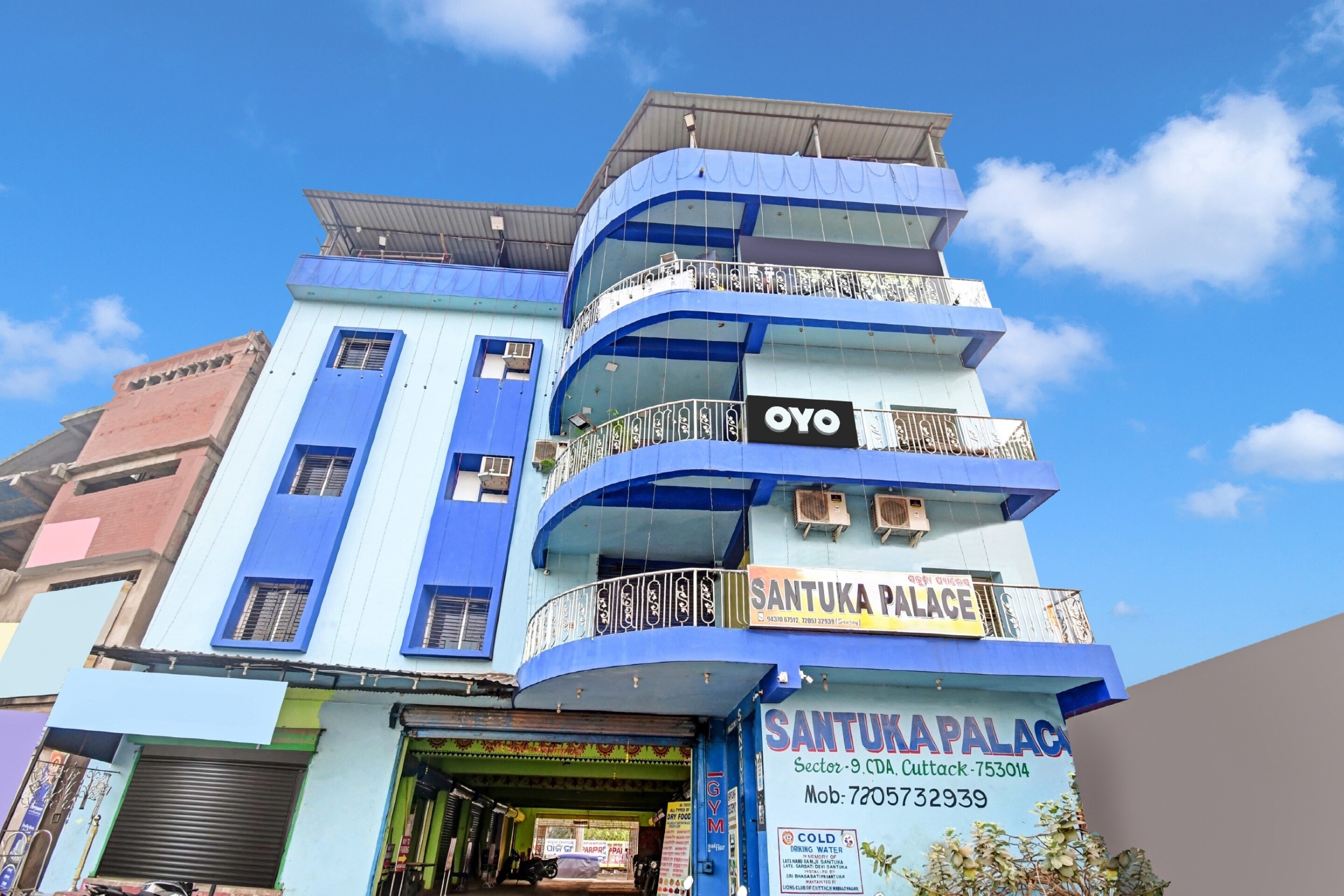 Hotel O Santuka Palace - Tap to explore photos
