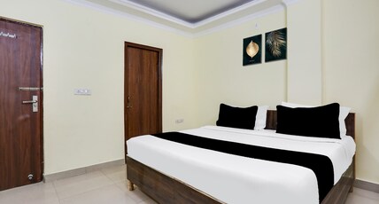 Hotel O Dwarka Metro Room Type - Classic Hotel O Dwarka Metro Room Type - Classic
