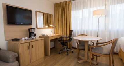 Holiday Inn MONTEVIDEO Room Type - 2 Full Standard Smoking