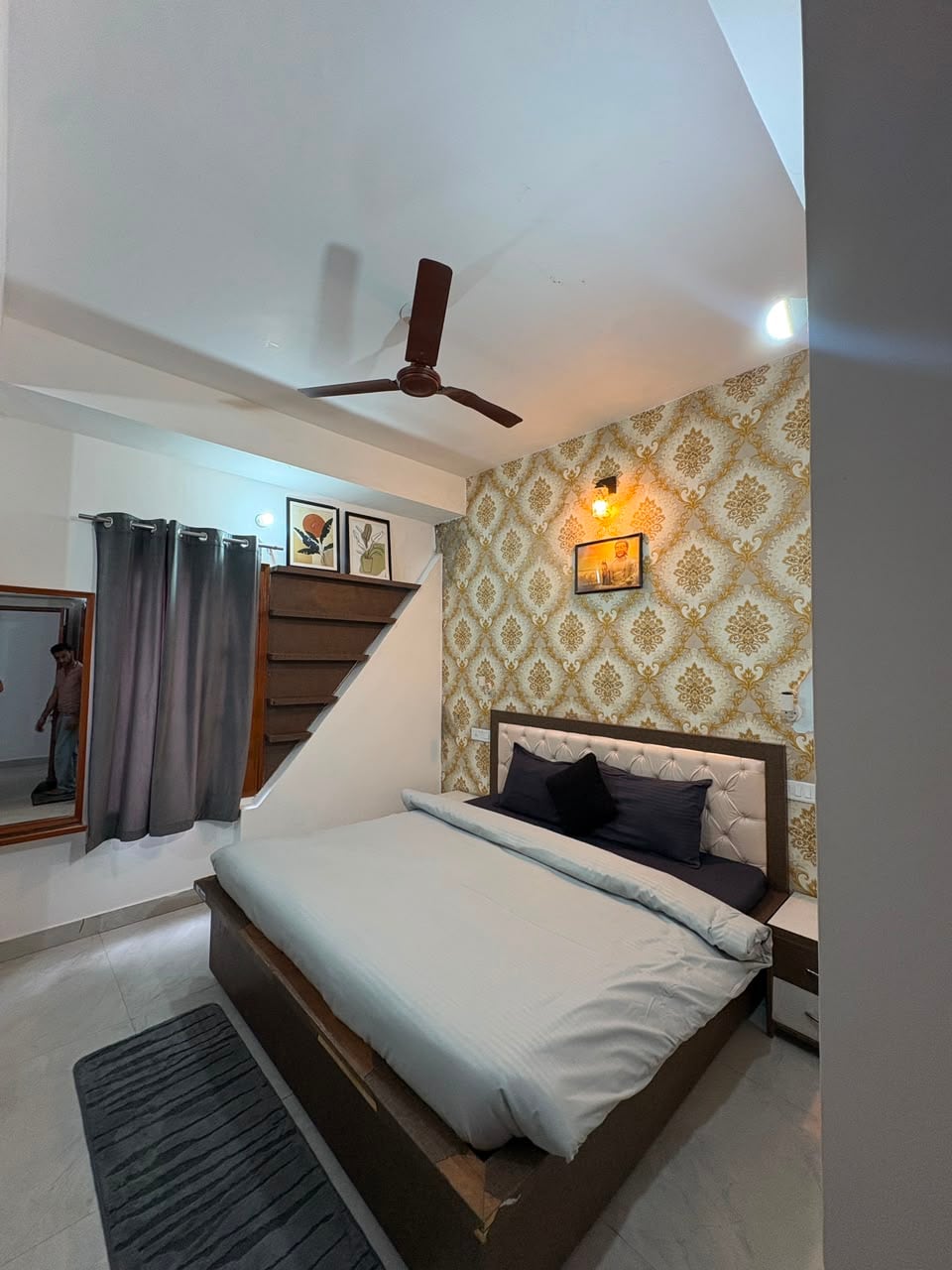 A Top Secret | 3BHK | 3rd Floor - Tap to explore photos