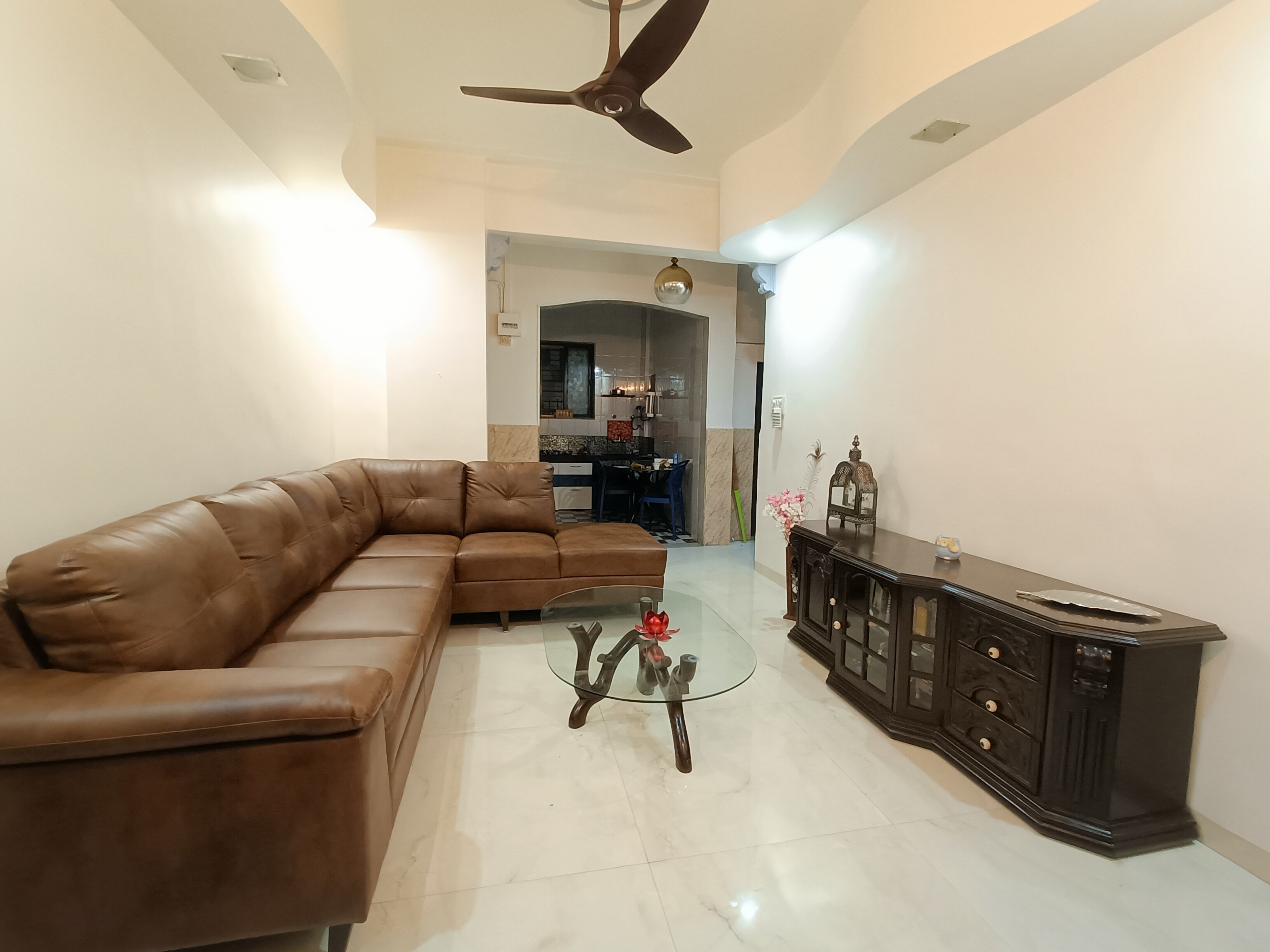 Luxe 2BHK with sea view Full furnished & serviced - Tap to explore photos
