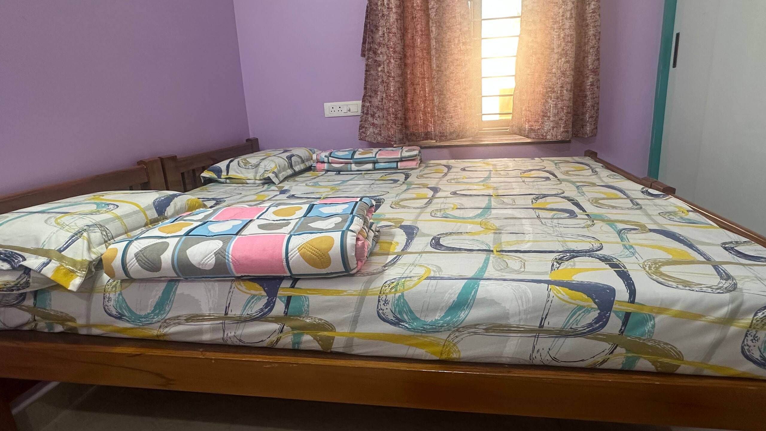 Single room in shared flat Apollo Perungudi WTC - Tap to explore photos