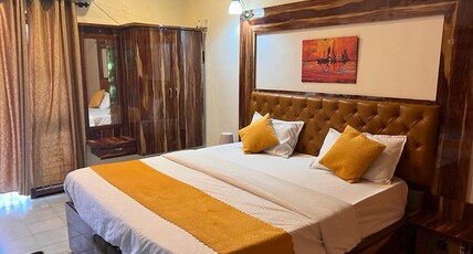Redwings Studio Room Type - Deluxe Room