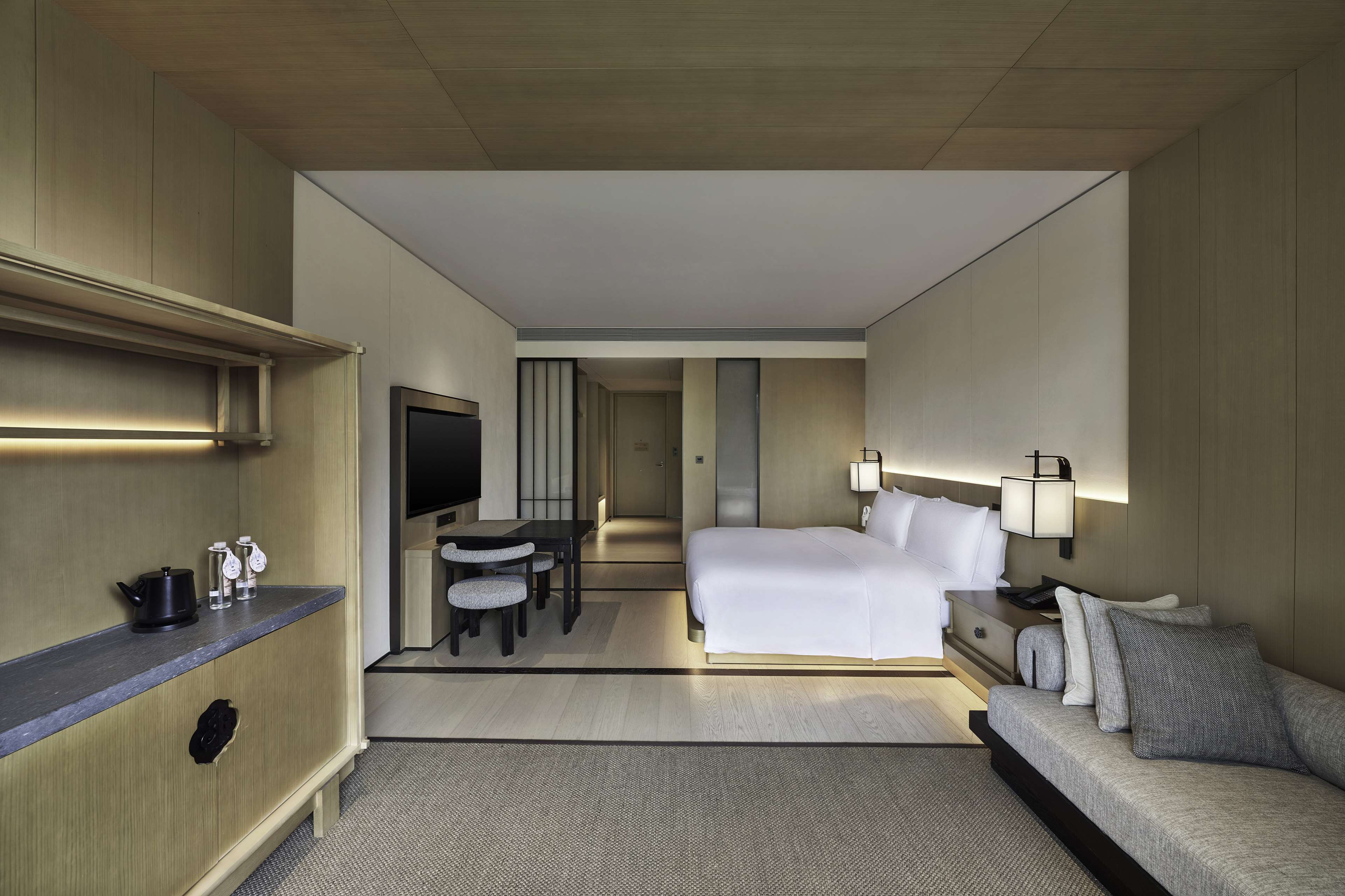 Hilton Nanjing Niushoushan - Tap to explore photos