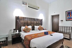 Hotel Dolphin @Near Taj Mahal