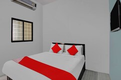 Hotel O S R Guest House