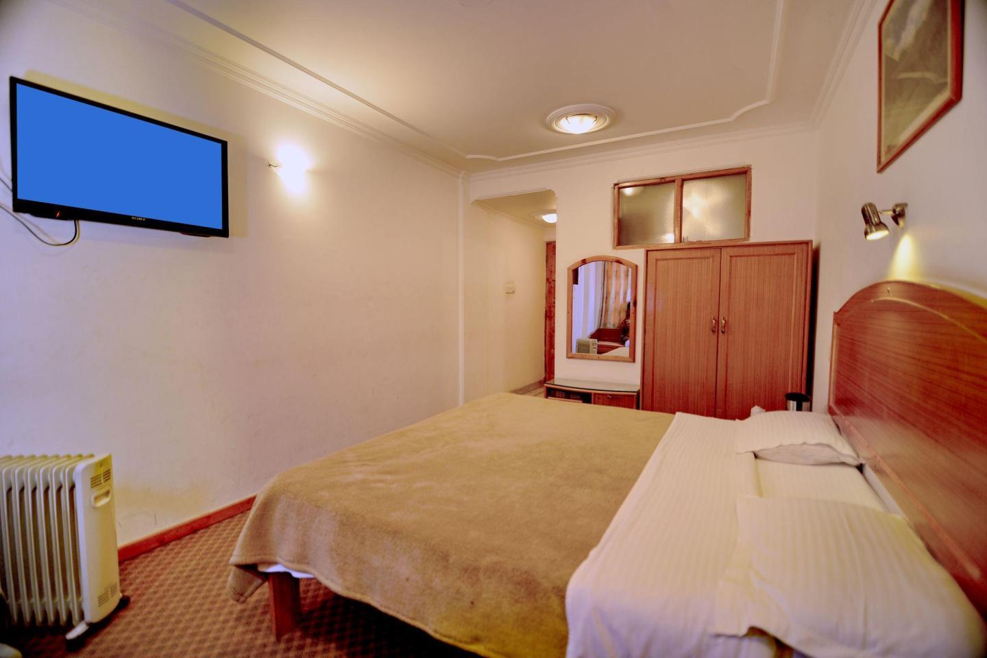 Hotel Tulyan Pahalgam - Tap to explore photos