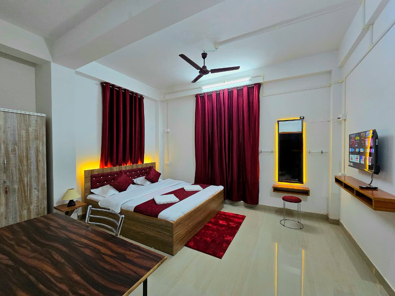 B B Homestay & Guest House - Tap to explore photos