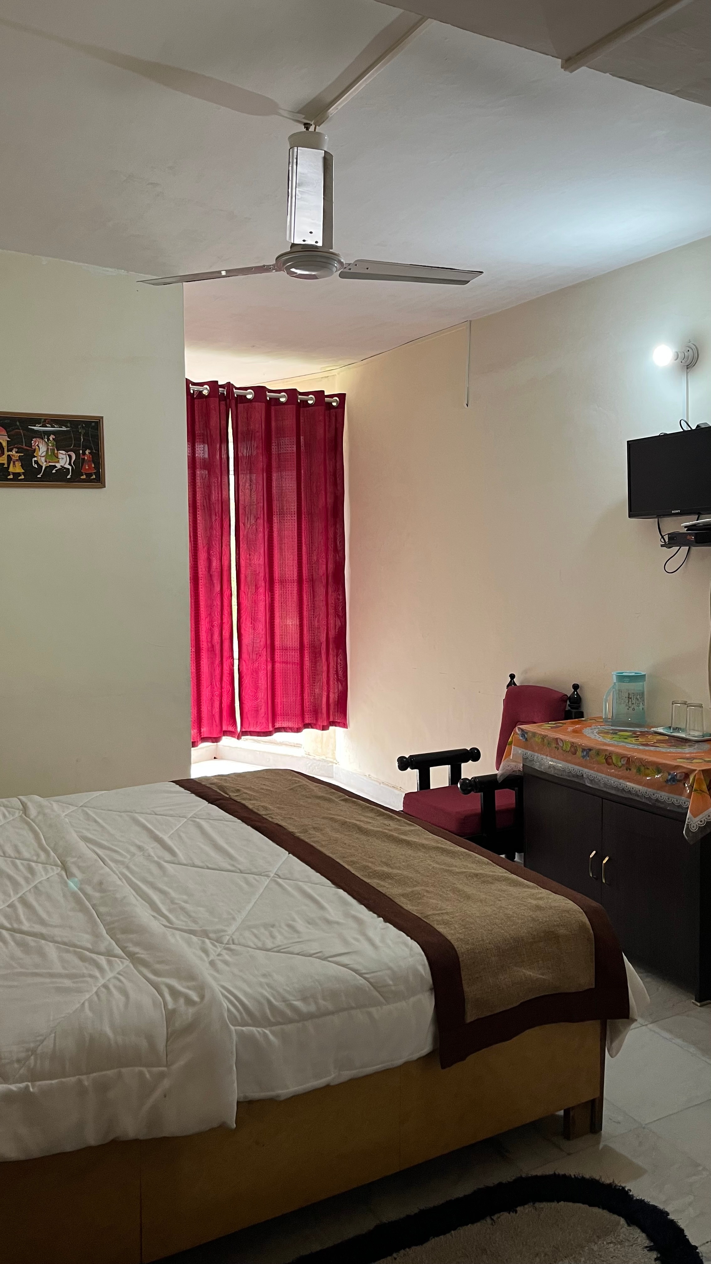 Hotel Arsh International near Kainchi Dham - Tap to explore photos