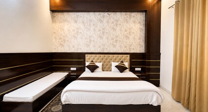 Mangalam Grand Room Type - Premier