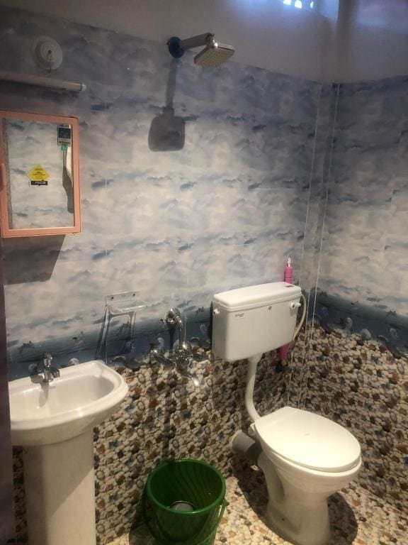 Malar Inn BNB - Tap to explore photos
