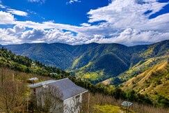 ORCHARD VALLEY RESORT