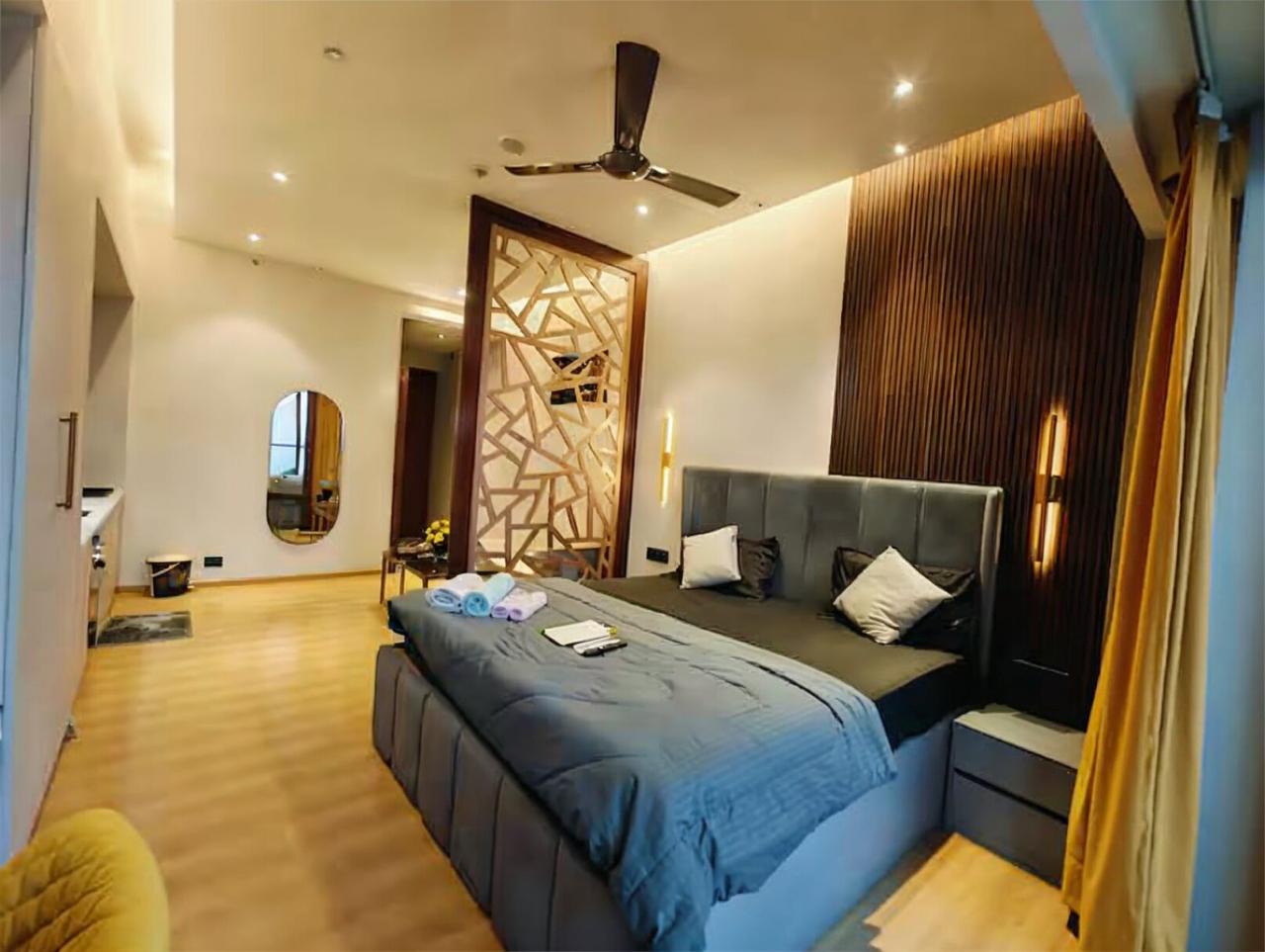 Luxury Studio with Balcony - Galaxy Blu Sapphire - Tap to explore photos