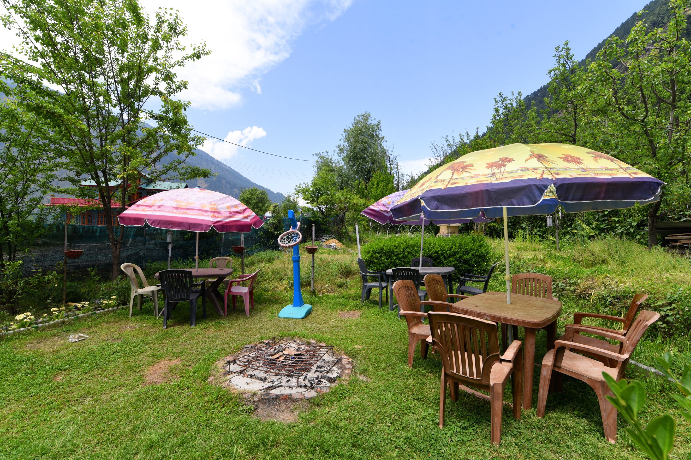 Hotel O by OYO Manali Meadows Home Stay - Tap to explore photos