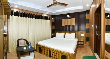 Surbhi Guest House Room Type - Premium Room